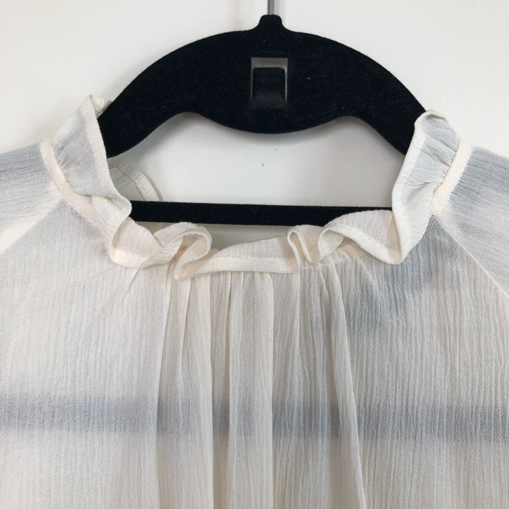 Zara | Ruffled high neck blouse - Picture 4 of 5